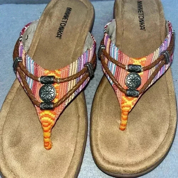 Minnetonka Silverthorne 360 Thong Sandals Aztec Southwest Boho Western - Picture 6 of 11